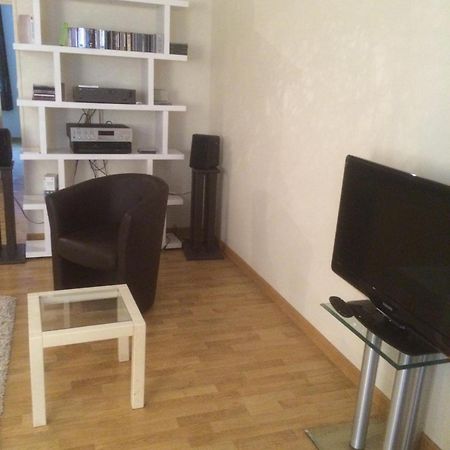 L'Appartement De La Maison Du Theatre Saint Bonnet Bourges Eksteriør billede