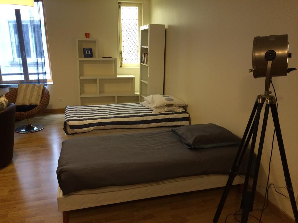 L'Appartement De La Maison Du Theatre Saint Bonnet Bourges Eksteriør billede